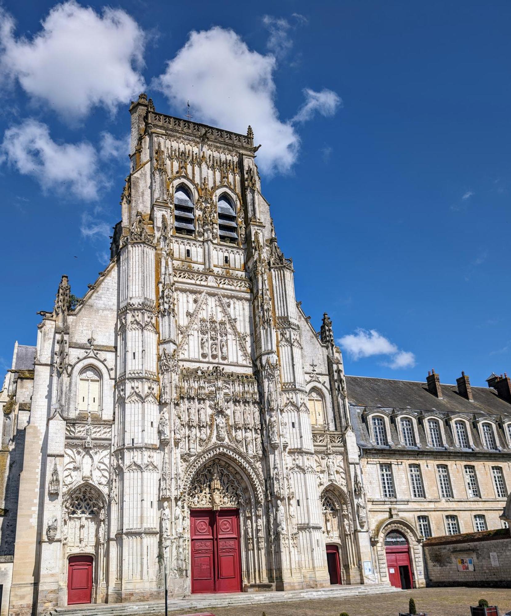 Le Relais Du Beffroi & Spa Saint-Riquier Exteriör bild