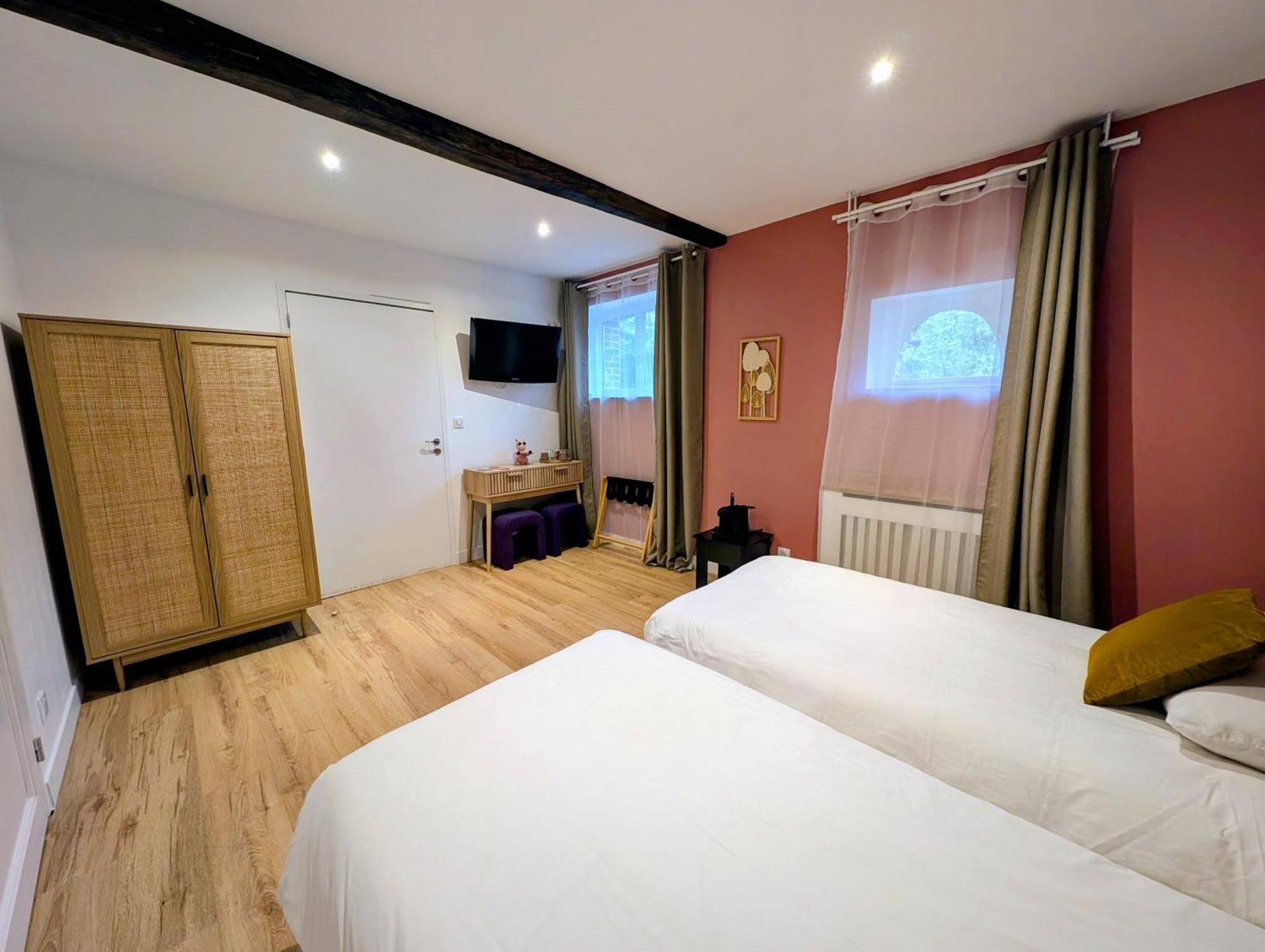 Le Relais Du Beffroi & Spa Saint-Riquier Exteriör bild